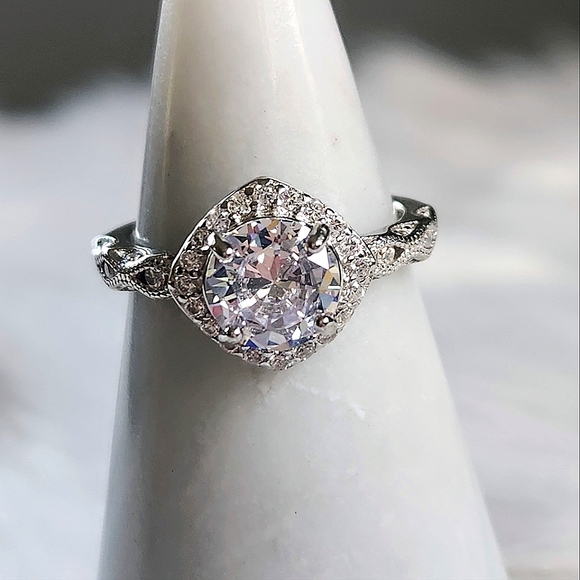 NWT Ryze White Frost Cubic Zirconia .925 Sterling Silver Ring - Size 8.5 - Picture 4 of 8